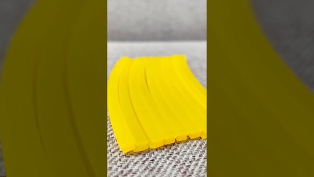 Резка пластикового профиля на станке RZ-2022