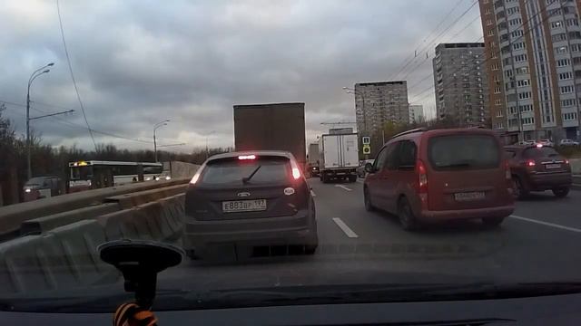 Строительство эстакады на Липецкой. Москва.30.10.15 смотреть онлайн