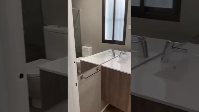 Alquiler de Piso en Gran Via de les Corts Catalanes смотреть онлайн