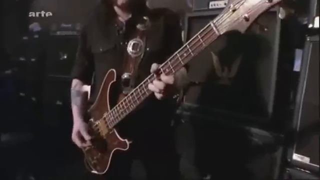 How To Play Like Lemmy