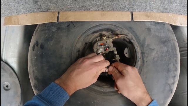 Как снять газовый балон с автомобиля. ГБО смотреть онлайн