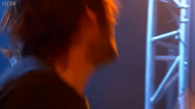 Crystal Castles - Alice Practice Live At Reading Festival 2011