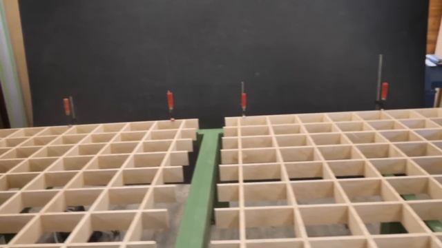 Building A Large Workbench That's Perfectly Flat // Ultimate Veneer Pressing Setup смотреть онлайн