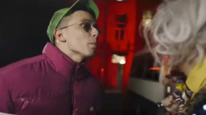 Аришнев-главный клоун текст)))