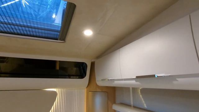 Viveld: Luxus Offroad Wohnanhänger auf dem Caravan Salon смотреть онлайн