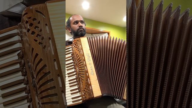 Libertango - testing new Accordion смотреть онлайн