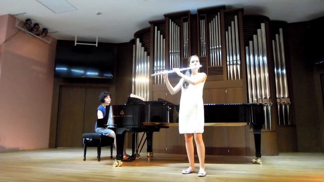 F. Devienne - Sonata E minor , part 1 / Margarita Galkina(flute) смотреть онлайн