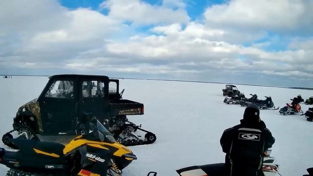 Houghton Lake Tip Up Town 2019- 2014 Polaris Indy 800, 2018 XCR 800, 2016 Arctic Cat ZR 8000 смотреть онлайн