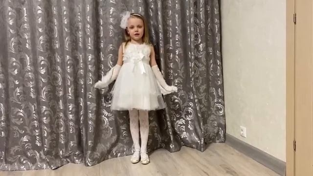 стихи, София Гилева, 6 лет, МАДОУ №4 смотреть онлайн