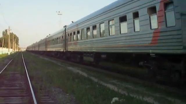Пассажирский поезд проходит станцию Балаково смотреть онлайн