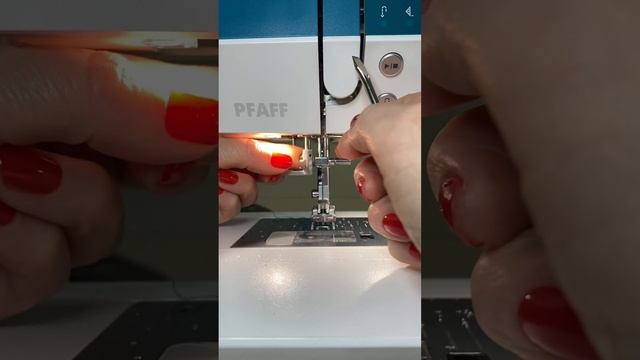 ?Pfaff ambition 620 - замена нитевдевателя ? смотреть онлайн