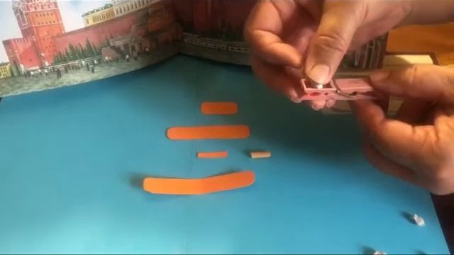 Самолёт из прищепки