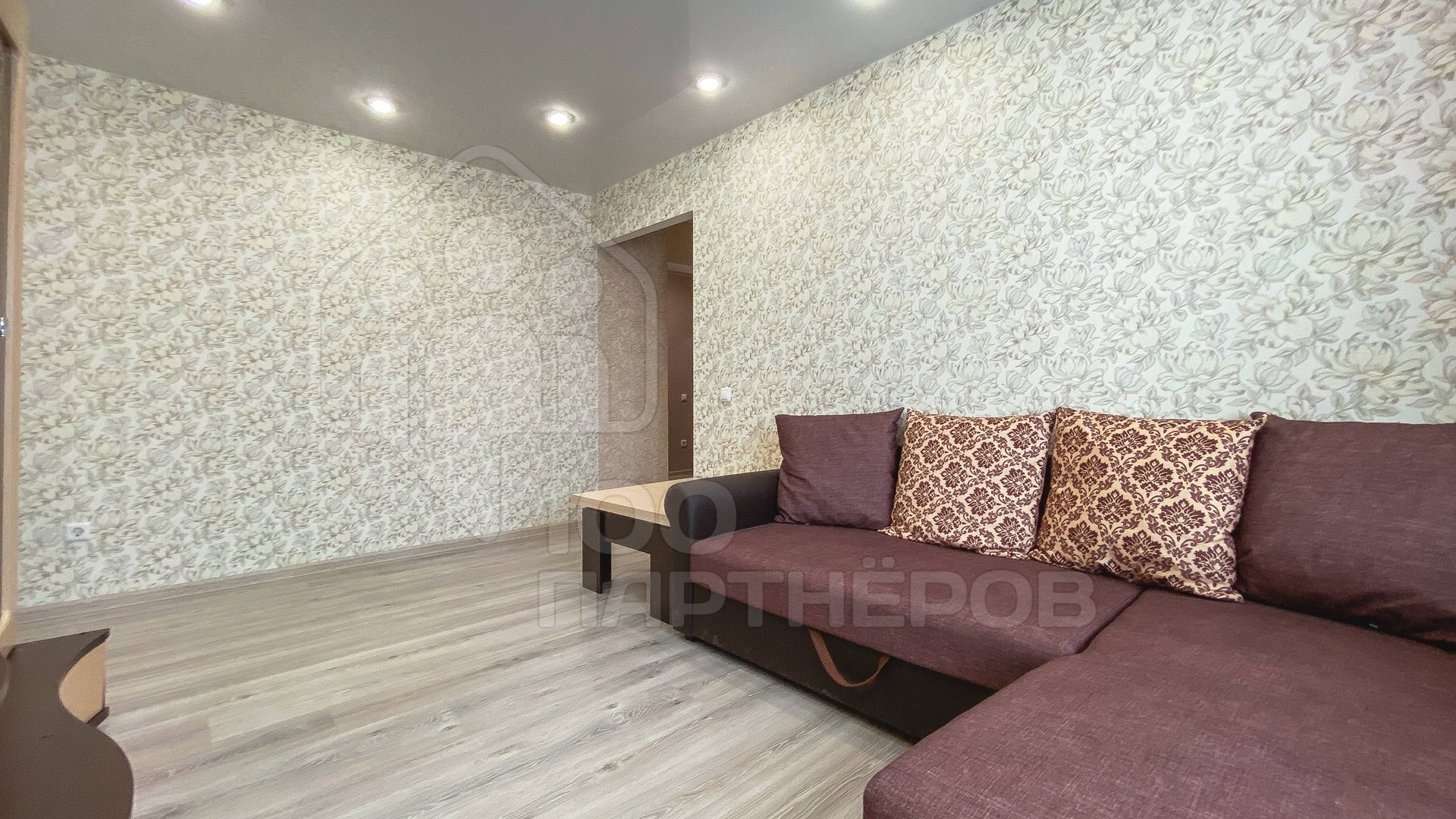 Рум-тур по 1-комнатной квартире на ул. Баррикад, 62_11 (аренда) смотреть онлайн