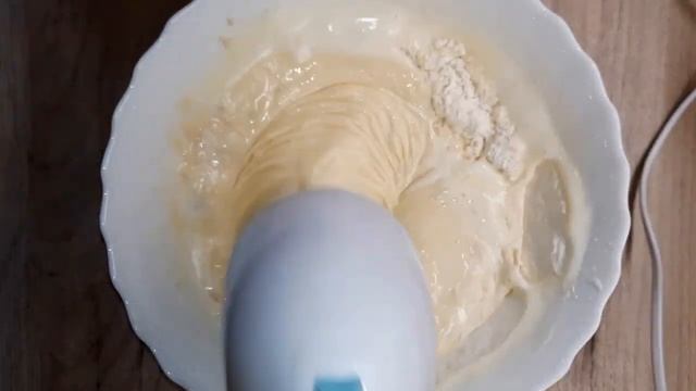 Пирог на кислом молоке с яблоками. смотреть онлайн