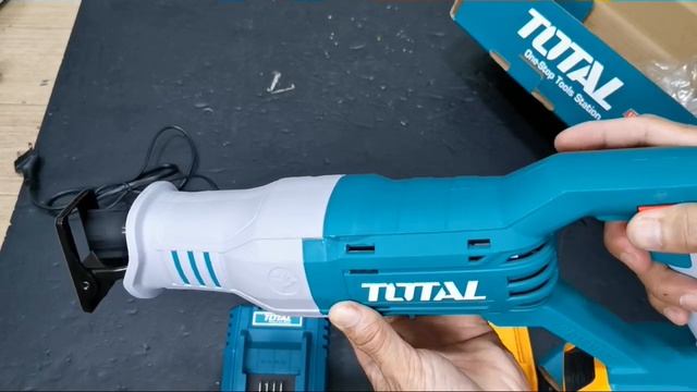 Khuyến Mãi/ Máy Cưa Kiếm Dùng Pin 20v TOTAL / Giá 1.760.000đ (1 Pin INGCO, 1 Sạc)