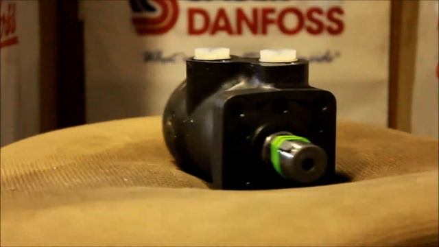 Гидромотор OMP 80 Наличие! 151-7062 Фланец С Вал 1 дюйм White Drive Danfoss Power Solutions Sauer смотреть онлайн