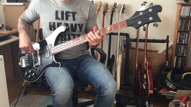 Tech 21 DP-3X dUg Pinnick Signature Pedal - Comparison with different Basses смотреть онлайн