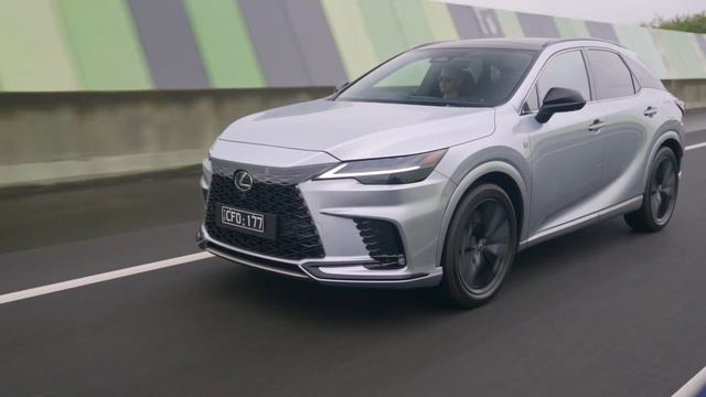 Lexus RX 500h 2023 Sport Performance смотреть онлайн