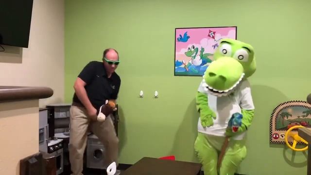 The GIT UP- Blanco Brown (Dr. Al Dance-off) смотреть онлайн