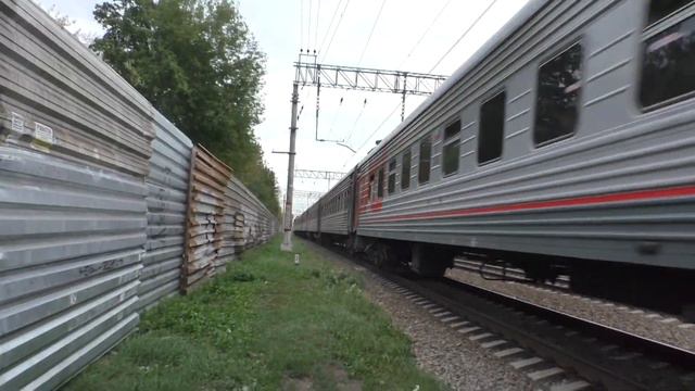 Электровоз ЧС7-075 с пассажирским поездом №66 Москва - Тольятти смотреть онлайн