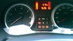 Рено дастер. Горит масленка 2 сек. после запуска двигателя