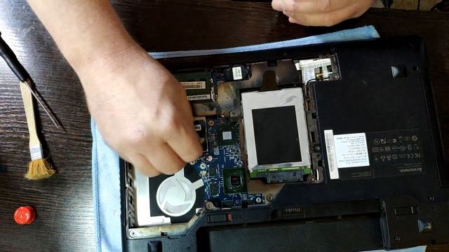 Апгрейд ноутбука Lenovo Z570 замена процессора, увеличение обьема оперативной памяти. смотреть онлайн