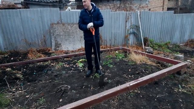 Перенесли теплицу/Делаем высокие грядки/Устанавливаем видеонаблюление смотреть онлайн