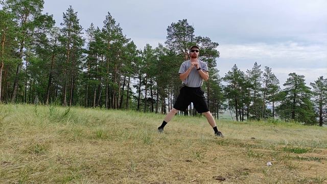 Day 44. 20-ty COSSACK SQUAT. BACK IN AS HEALTHY STATE AS POSSIBLE. смотреть онлайн