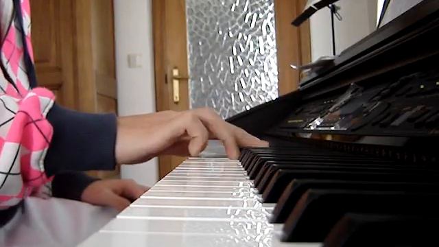 Ludo - Come As You Are & Smells Like Teen Spirit - Piano смотреть онлайн
