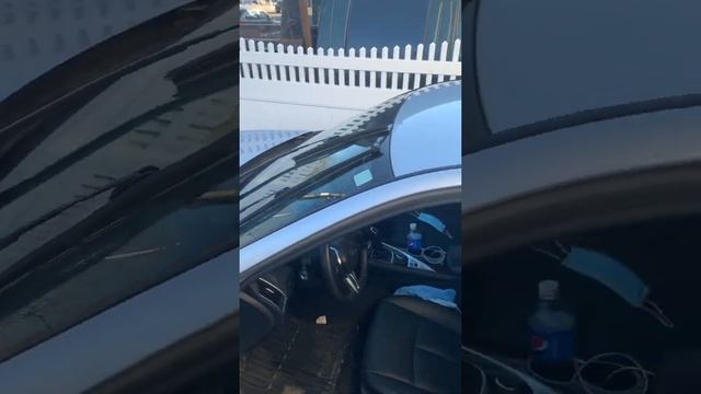 Changing an Infiniti Q50 2018 wiper смотреть онлайн