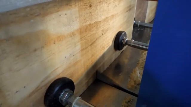 Чашкорезный станок Quadro 250-4 для строительного бруса. Демонстрация работы станка Квадро в цеху смотреть онлайн