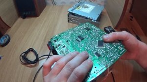 AUX в магнитолу. 3 Способа подключения. Своими руками.