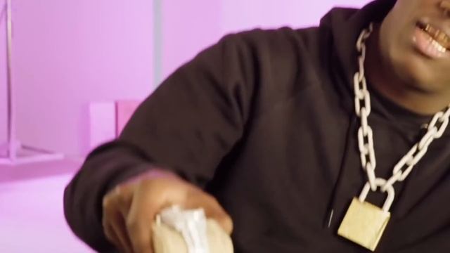 Watch Expert Reacts to Rappers’ Fake Watch ( Jay Z, Eminem, Kanye West , Lil Yachty & Tyga ) смотреть онлайн