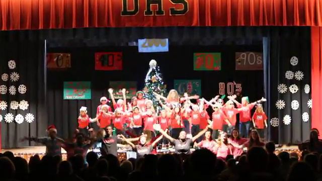 "The 12 Groovy Days Of Christmas" performed by the DHS Future Show Choir and Show Choir 12/06/2016 смотреть онлайн