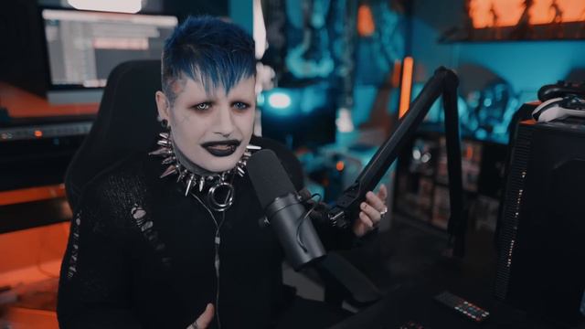 Goth Reacts to Alt TikTok and Got SCAMMED смотреть онлайн