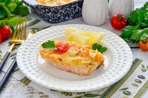 КАК ПРИГОТОВИТЬ ГОРБУШУ С ЛУКОМ И МОРКОВКОЙ В ДУХОВКЕ