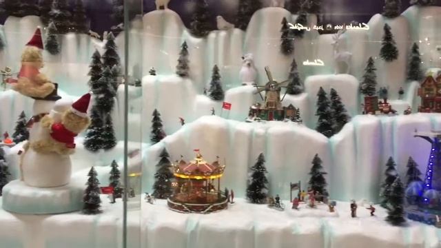 Largest Hamleys Store, Christmas Decorated | Hamleys - The best toy store | Dubai Mall смотреть онлайн