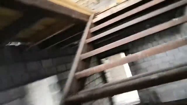 Строй хлам. Дом из шлакоблока смотреть онлайн