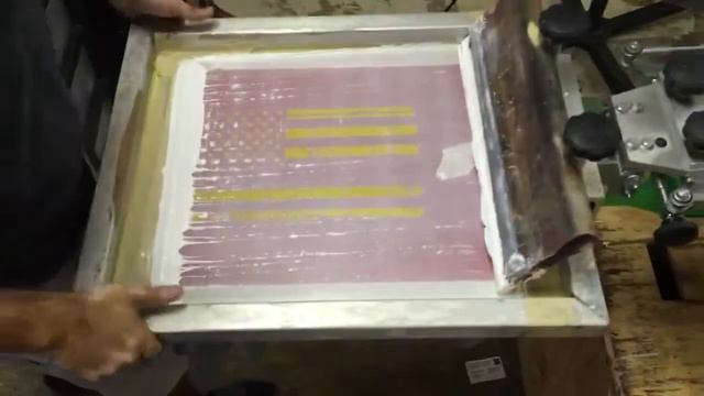 2 color distressed screen print sample video смотреть онлайн