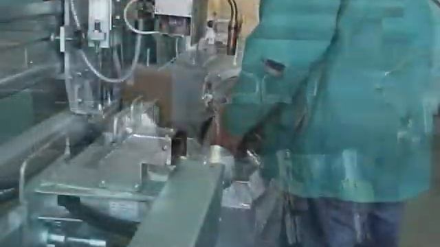 АС305-1М Сварка корпуса гидроцилиндра смотреть онлайн