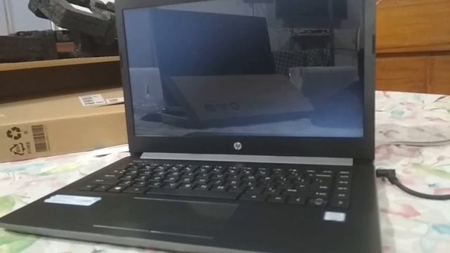 HP 14 Core i3 7th gen 14-inch Thin and Light Laptop (4GB /1TB HDD/Windows 10 Home/Grey Unboxing смотреть онлайн