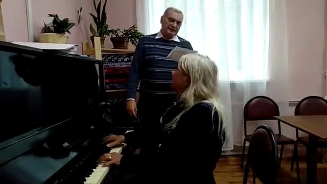 Испанская песня - Владимир Бескибалов, piano - Елена Леменкова смотреть онлайн