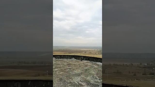 Межгорное водохранилище Крым. Вид с водозаборной башни. 2 декабря 2020 г. смотреть онлайн