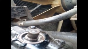 Замена сальника рулевого редуктора на американском тягаче фредлайнер.