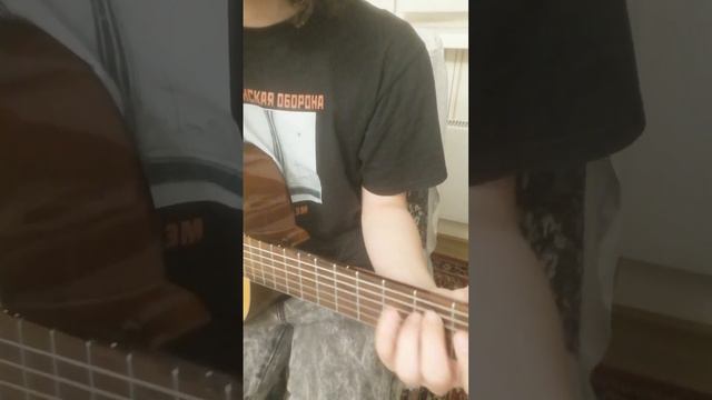 Аккорды на песню Михаила Елизарова-Девушка с проспекта мира. смотреть онлайн