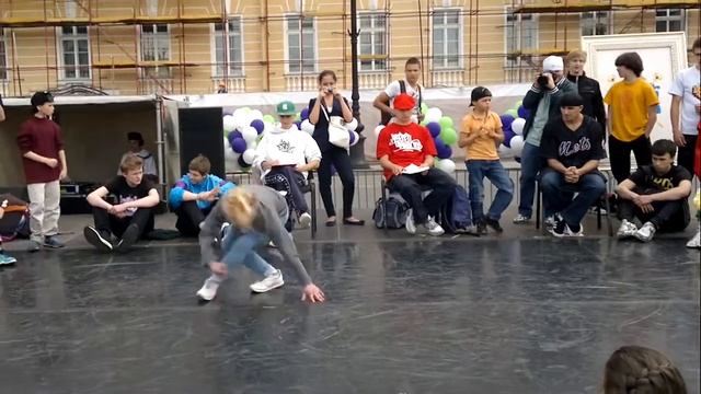 01.06.12 Breakdance. День защиты детей (8) смотреть онлайн