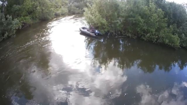 Поклевка тайменя , вид с коптера смотреть онлайн