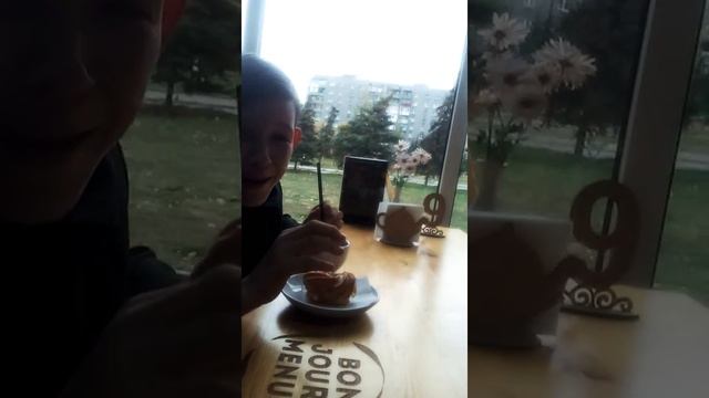 Кафе"БОНЖУР МЕНЮ" смотреть онлайн