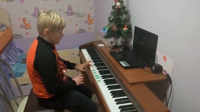 Soft MozartRecital: Nikita (10) plays exersise "5 fingers" смотреть онлайн