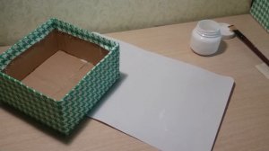 Декорирование коробки тканью. Как обтянуть коробку тканью. Box out of the box with their hands.